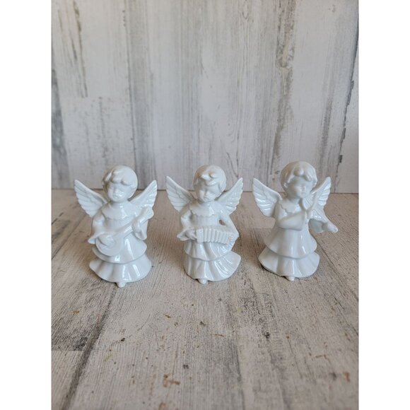 White porcelain angel music guitar religious Xmas vintage figure - Picture 1 of 7
